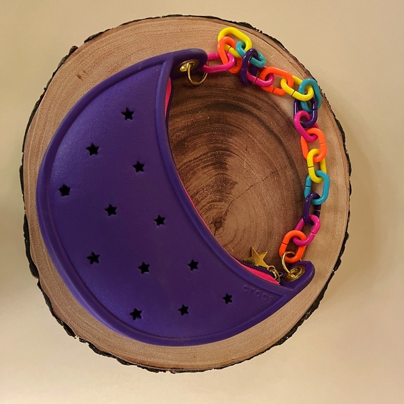 Crocs purple rainbow chain small hobo bag pre-owned excellent condition - Picture 1 of 6